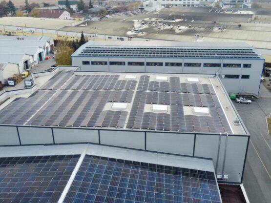 Photovoltaik-Dachanlage für Alexander Logistic, 1000kW