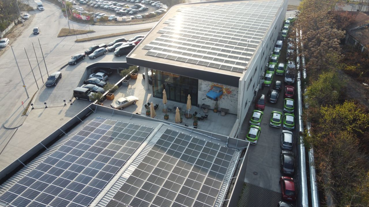 Фотоволтаична инсталация на покривите на собствени сгради - Аутохаус БГ, 400kW