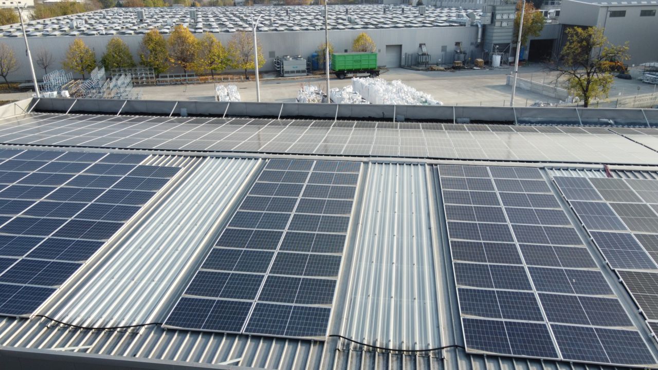 Аутохаус БГ соларна инсталация на покрива, 400kW