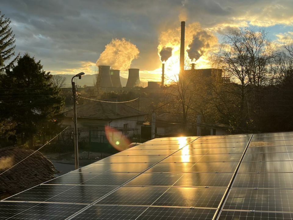 Construction of a rooftop photovoltaic installation for Tasty World, 30kW