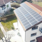 Соларна система на покрив на къща за продажба на ток