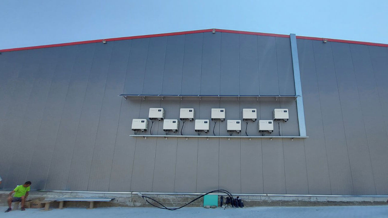 Инвертори - соларна инсталация Мантар ООД